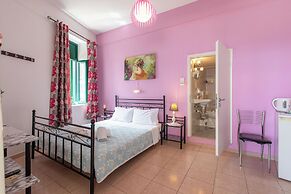 Akteon Rooms