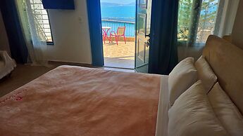 Akteon Rooms
