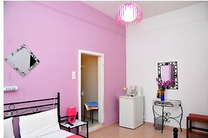 Akteon Rooms