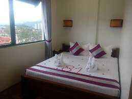 81 Central Hotel