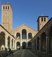 S.Ambrogio Square