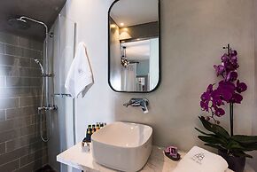 The 48 Suites