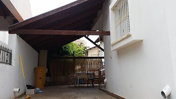 Einav Holiday House