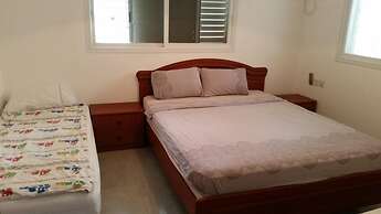 Einav Holiday House