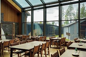 Nova Skyland Hotel