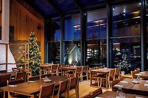 Nova Skyland Hotel