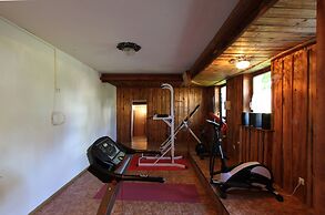 Hotel Löwen  by Mastiff