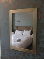 Hillcrest Hotel