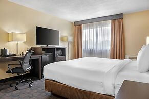 Quality Inn & Suites Bathurst