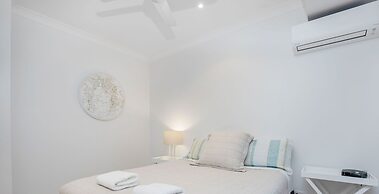 Maureen Waterfront Beach House