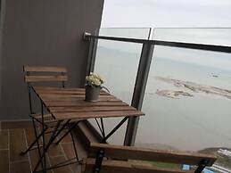 Vinz at Silverscape Luxury Residence