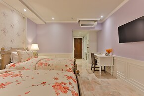 At Pingnakorn Riverside Hotel Chiangmai