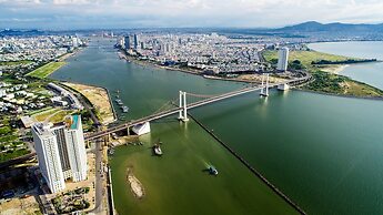 Wyndham Danang Golden Bay