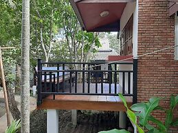 Buraphat Resort