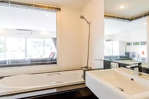 Seventh Condo Karon