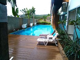 Seventh Condo Karon