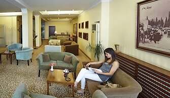Arma Hotel