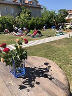 Yaprak Hotel