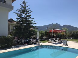 Yaprak Hotel