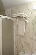 Ozhan Hotel