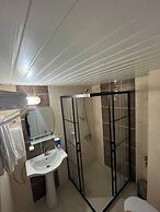 Ozhan Hotel