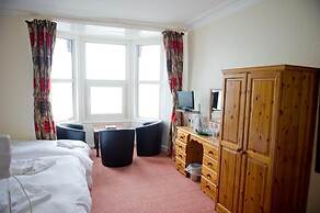 Queensbridge Hotel