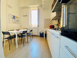 Liola Home
