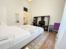 Liola Home