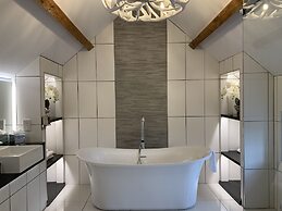 The Wheatsheaf Hotel Sandbach