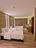 Mass Paradise Hotel