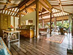 Villa Desa Roro Estate by Villa Finder