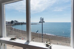 Gwesty'r Marine Hotel & Spa
