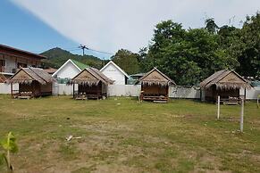 Lanta Local Hut