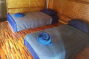 Lanta Local Hut