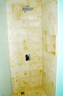 A-Nah Suites Apartamentos by CSR