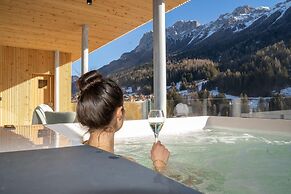 Latemar Hotel Suites & Spa