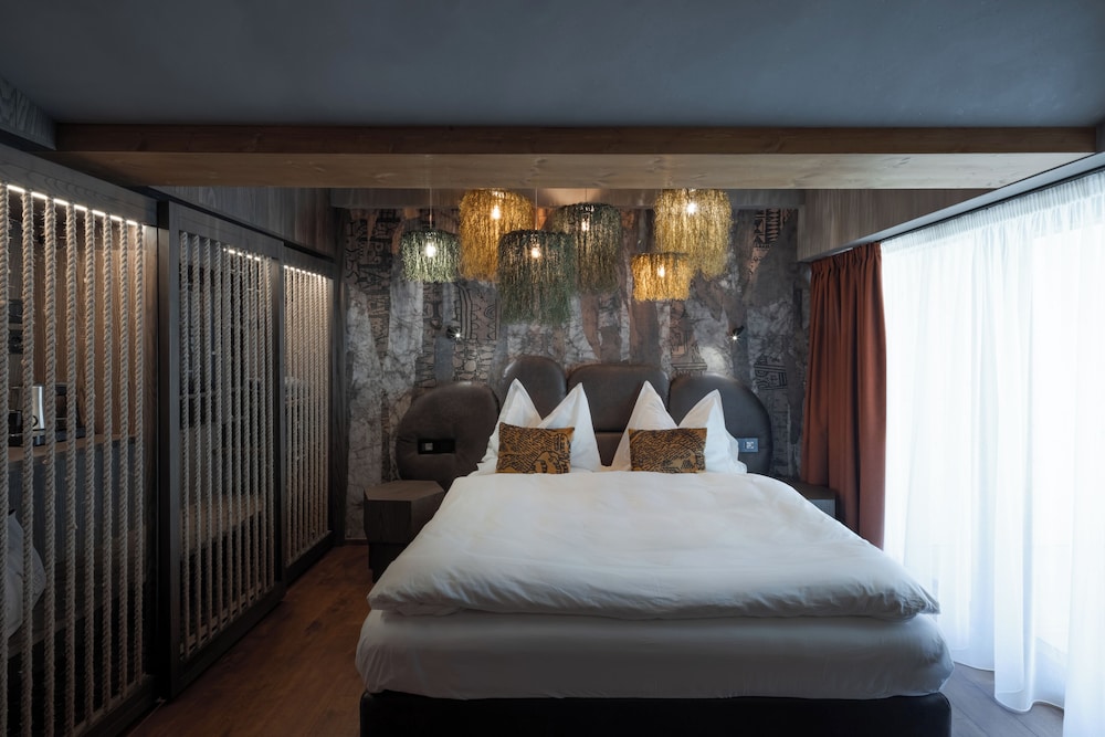 Latemar Hotel Suites & Spa