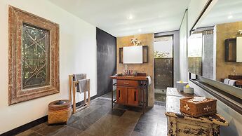 Villa Desa Roro by Villa Finder