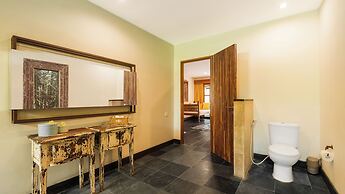 Villa Desa Roro by Villa Finder