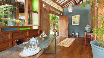 Villa Desa Roro by Villa Finder