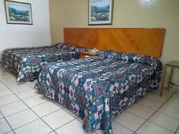 Hotel Santander Inn & Suites