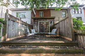 Applewood Suites - The CasaDupont