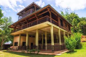 Martz Farm Treehouses & Cabanas
