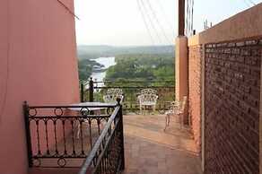 River Side Hotel