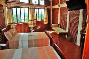 River Side Hotel