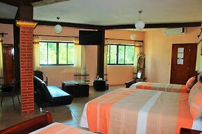 River Side Hotel