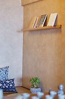 Summer Flower Apartment