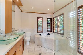 Wanggulay Treetops Cairns City