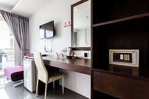77 Bangla Hotel