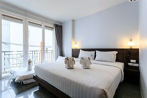 77 Bangla Hotel